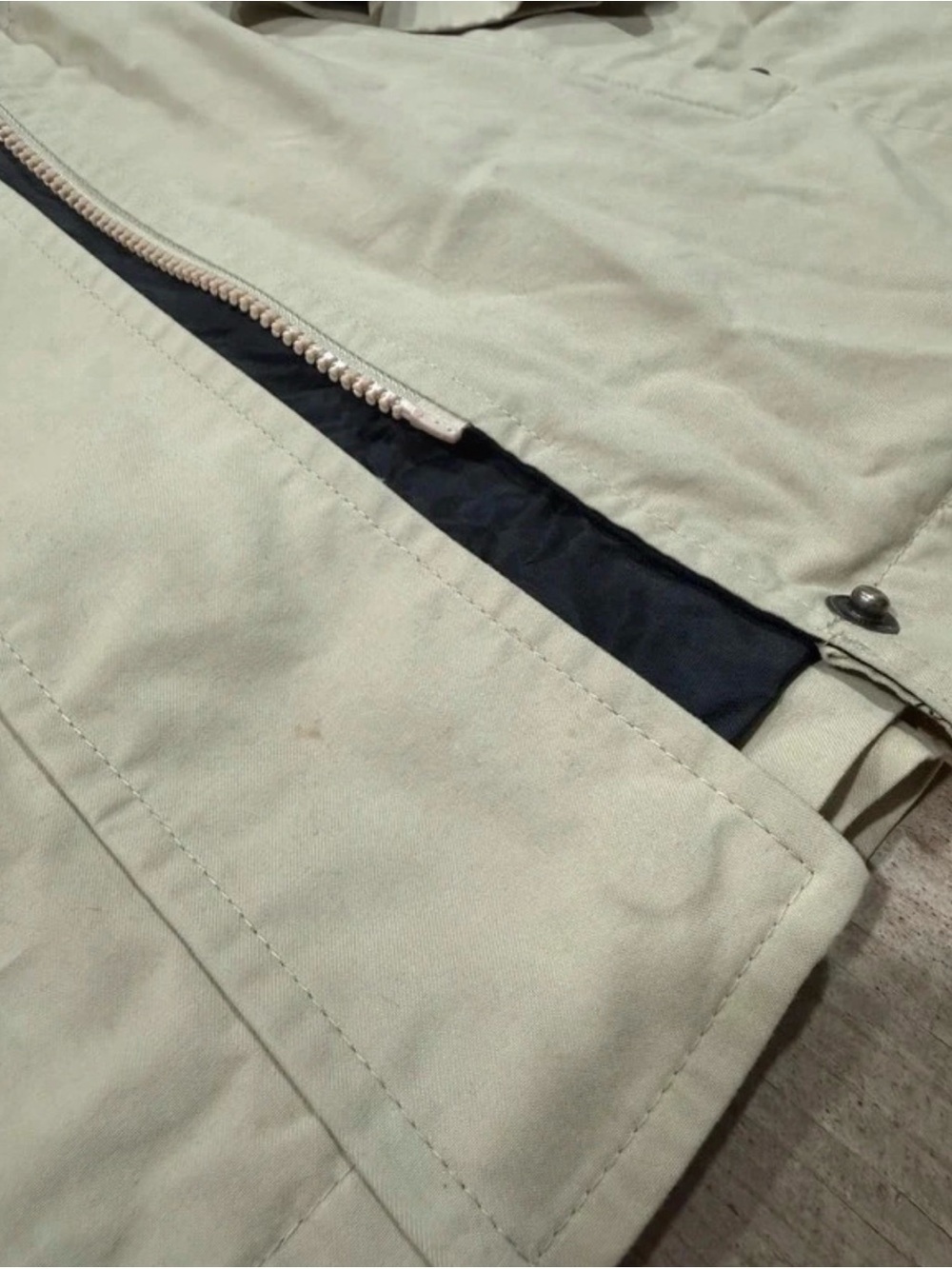 London Fog Beige Utility Jacket with Hood - Picture 6 of 7
